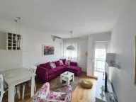 Izdavanje, jednosoban stan, 45m², City Kvart, Podgorica - image 1