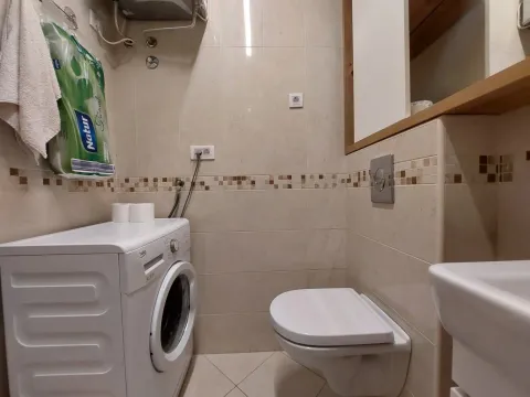 Rent, one bedroom apartment, 57m², Dobrota, Kotor - image 16