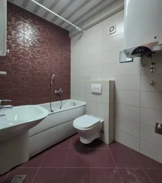 Izdavanje, jednosoban stan, 46m², Krivi Most, Podgorica - image 11
