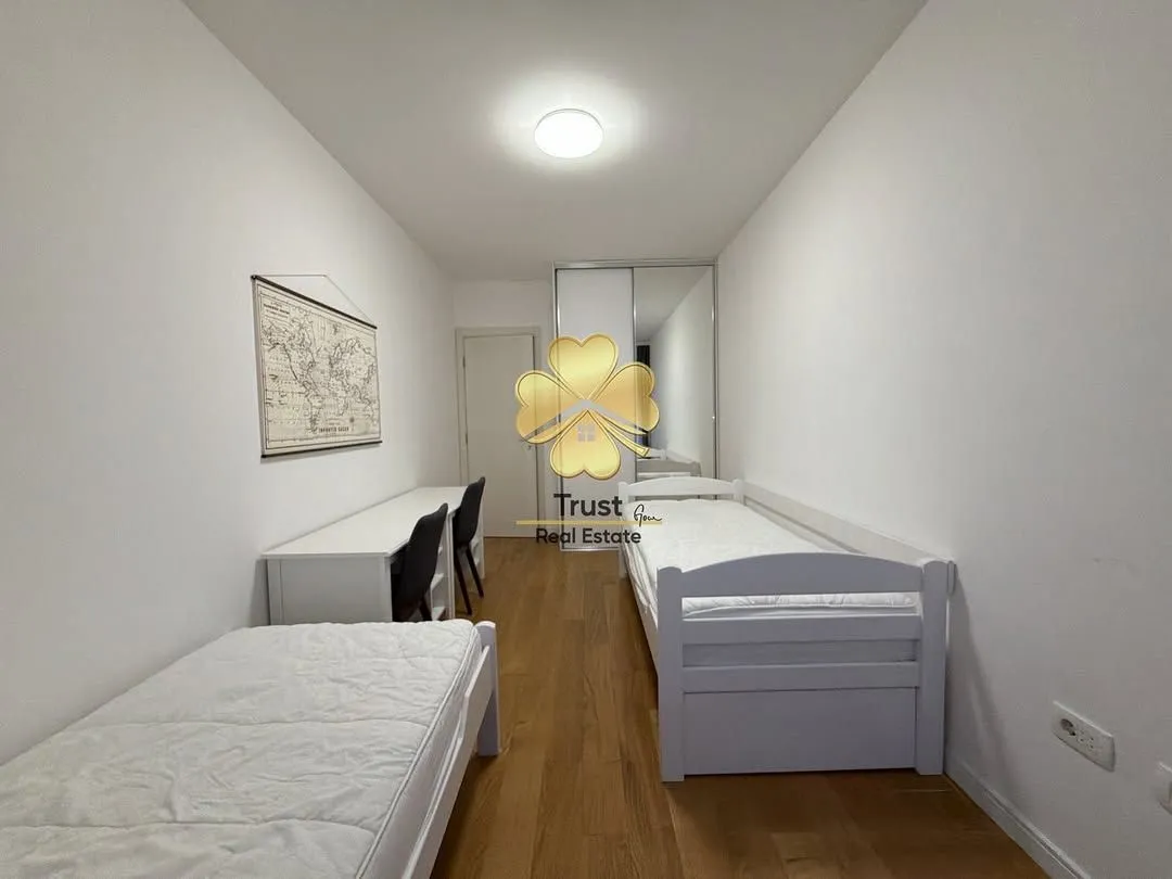 Izdavanje, dvosoban stan, 75m², Central Point, Podgorica