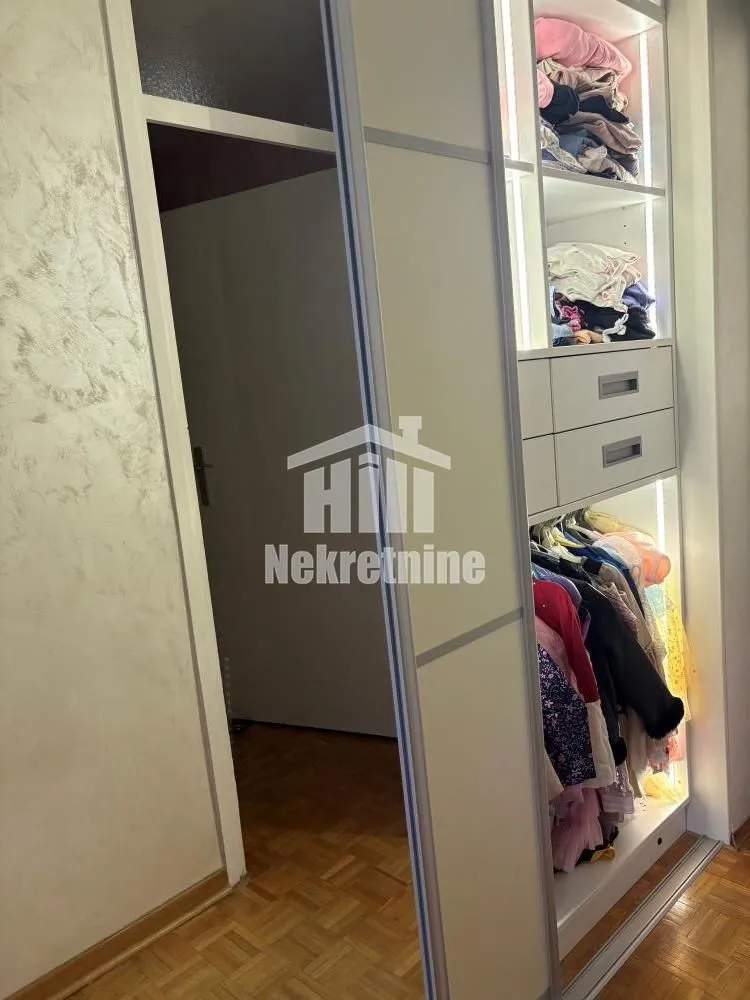 Prodaja, dvosoban stan, 62m², Galenika, Beograd