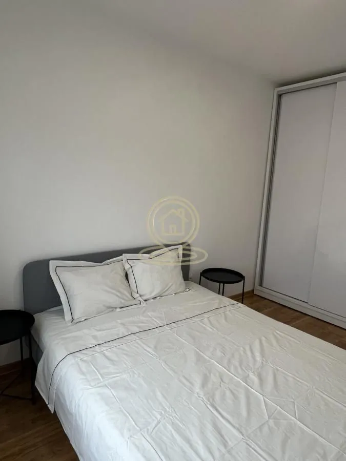 Izdavanje, dvosoban stan, 45m², Južni Bulevar, Vračar Sve Podlokacije