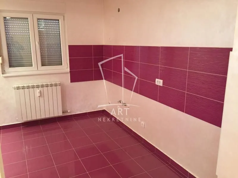 Sale, three bedroom apartment, 165m², Đeram Pijaca, Beograd
