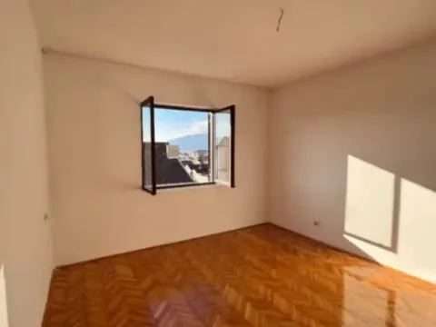 Prodaja, stan, 75m², Tivat, Crna Gora - image 2