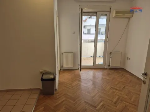 Izdavanje, jednosoban stan, 36m², Grbavica, Novi Sad Sve Podlokacije - image 4