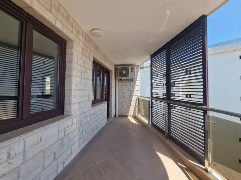 Sale, two bedroom apartment, 120m², Bečići, Budva - image 13