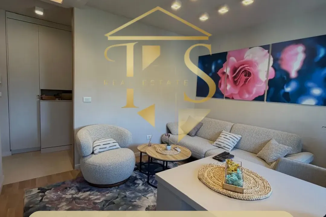 Rent, one bedroom apartment, 45m², Centar, Tivat