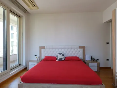 Rent, three bedroom apartment, 119m², Podgorica, Crna Gora - image 8