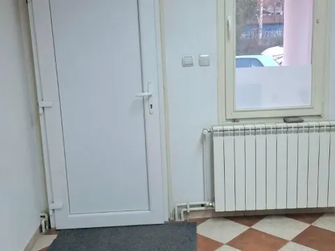 Izdavanje, poslovni prostor, 120m², Zemun Centar, Zemun Sve Podlokacije - image 3