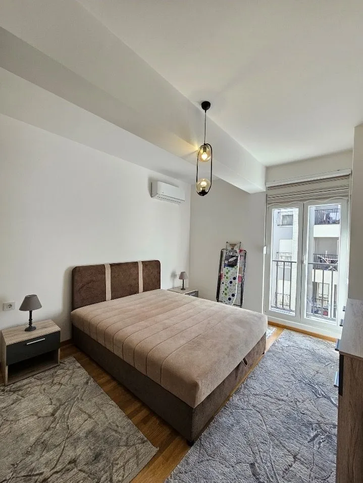 Izdavanje, jednosoban stan, 50m², Stara Varoš, Podgorica