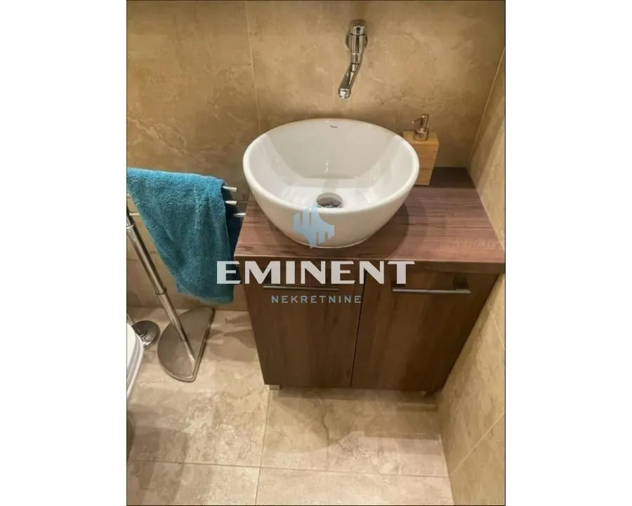 Izdavanje, stan, 76m², Novi Beograd Sve Podlokacije, Beograd