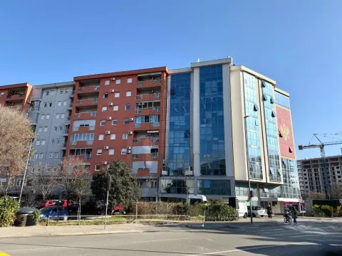 Izdavanje, jednosoban stan, 35m², City Kvart, Podgorica - image 13