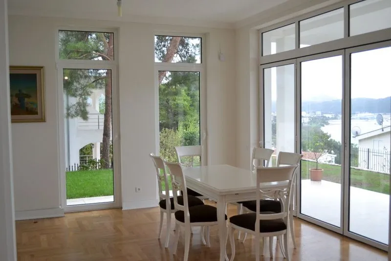 Prodaja, kuća, 360m², Šušanj, Bar