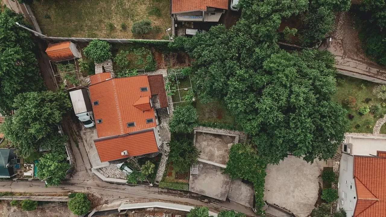 Prodaja, kuća, 350m², Vranići, Podgorica