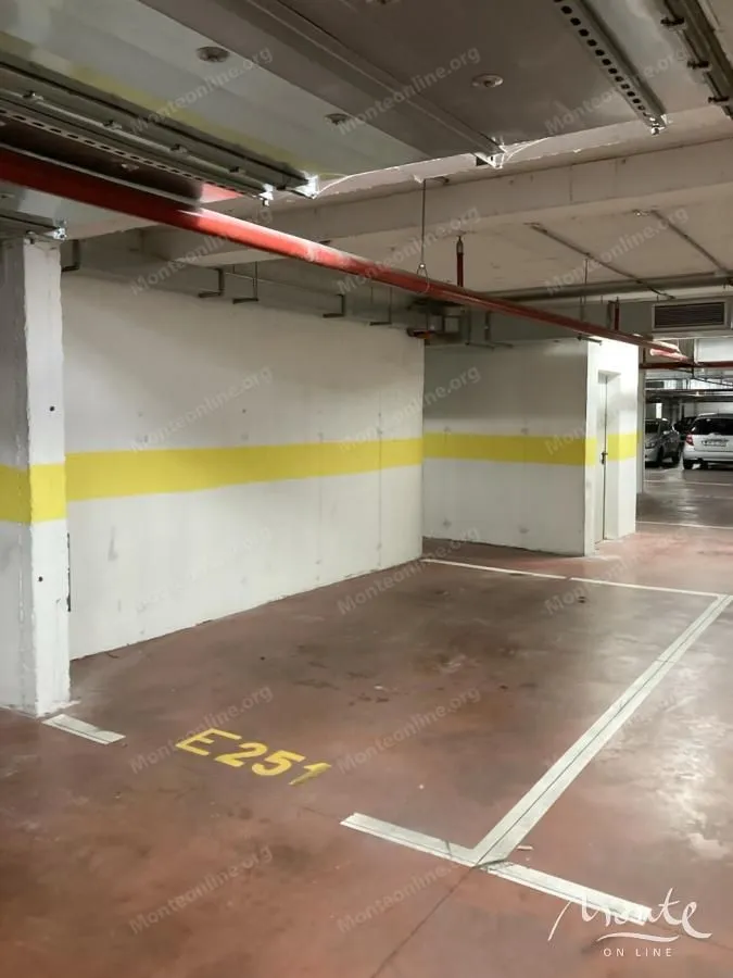 Prodaja, jednosoban stan, 40m², Central Point, Podgorica