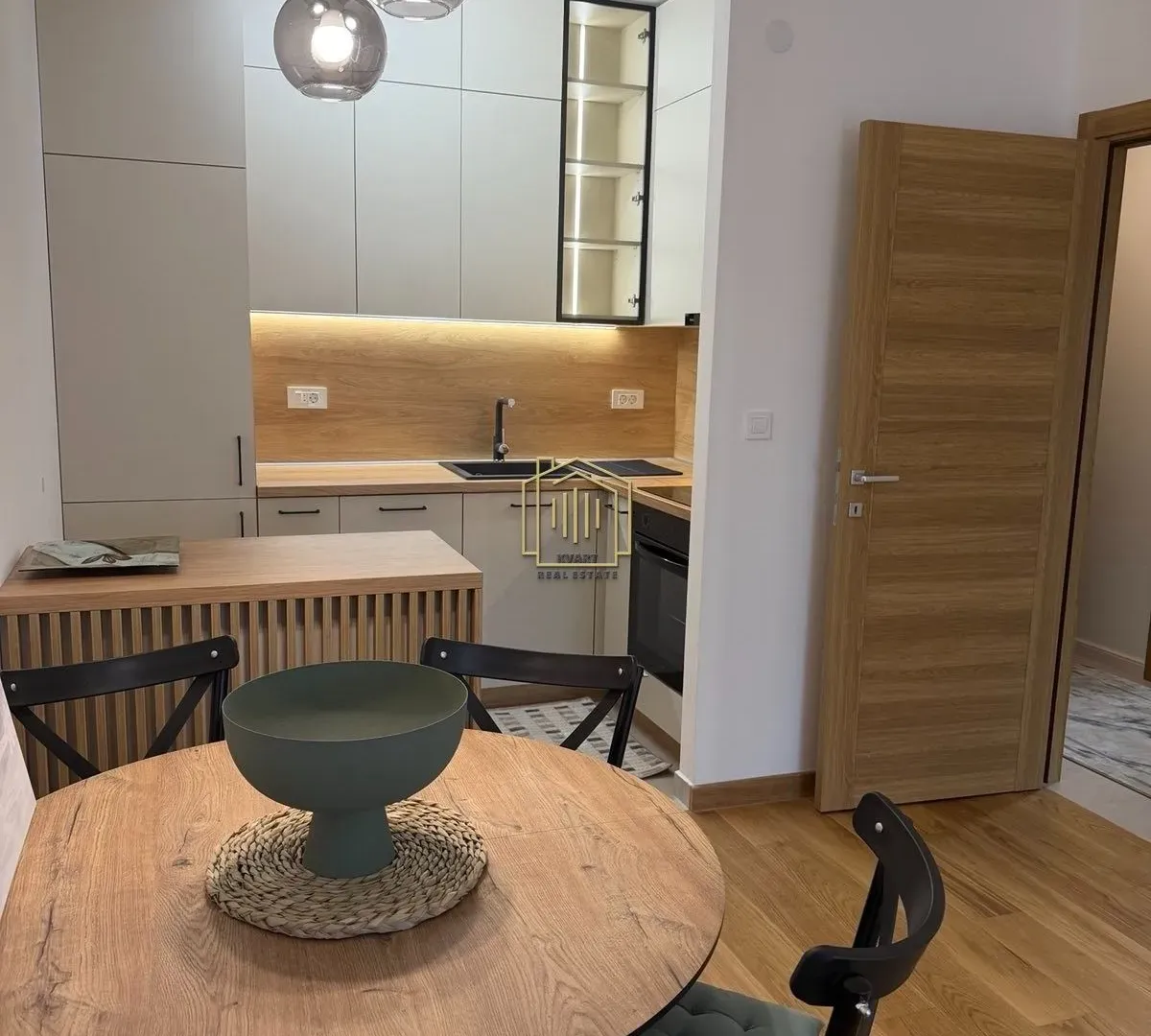 Izdavanje, jednosoban stan, 46m², New City, Podgorica