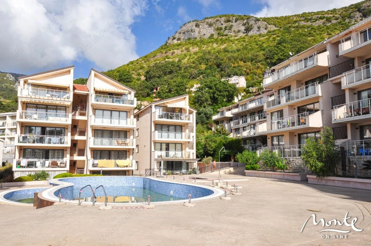 Sale, two bedroom apartment, 57m², Pržno, Budva