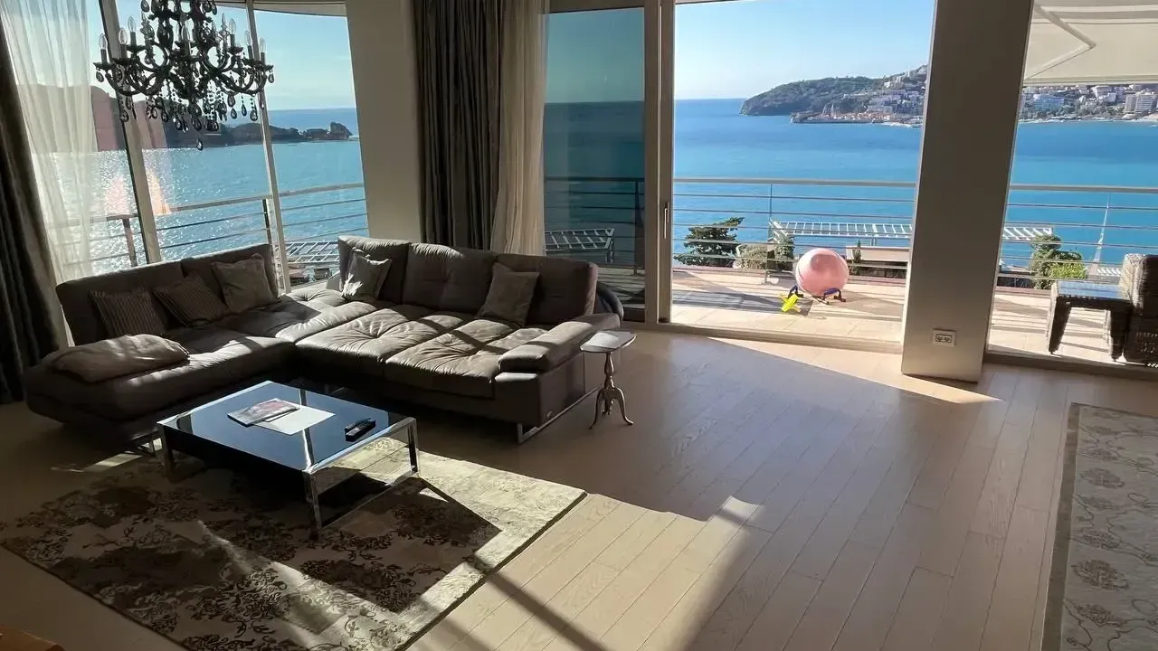 Sale, two bedroom apartment, 178m², Dukley Gardens, Budva