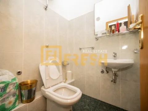 Izdavanje, trosoban stan, 140m², Gorica C, Podgorica - image 19