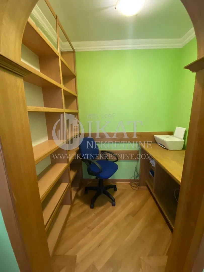 Rent, apartment, 200m², Vračar Sve Podlokacije, Beograd