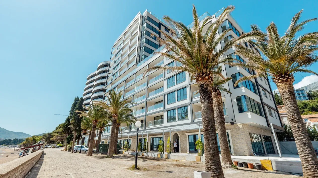 Prodaja, dvosoban stan, 107m², Rafailovići, Budva