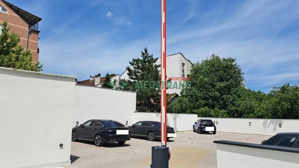 Rent, parking/garage, 13m², Grbavica, Novi Sad Sve Podlokacije