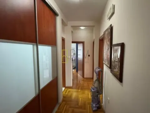 Prodaja, trosoban stan, 109m², Momišići, Podgorica - image 5