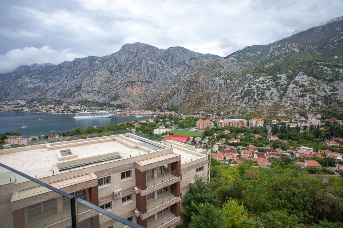Prodaja, jednosoban stan, 52m², Škaljari, Kotor