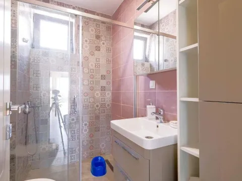 Prodaja, trosoban stan, 116m², Tivat, Crna Gora - image 14