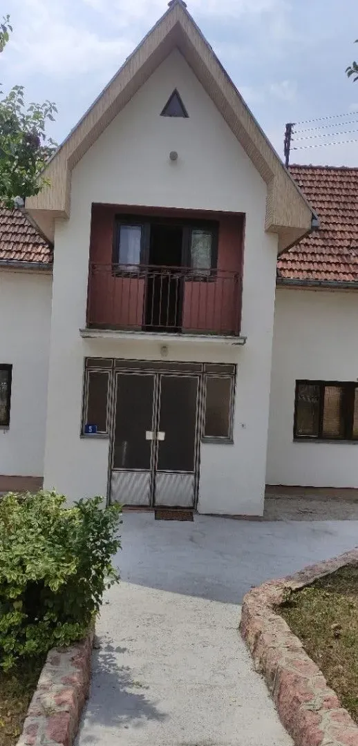 Sale, house, 250m², Kosjerić, Srbija