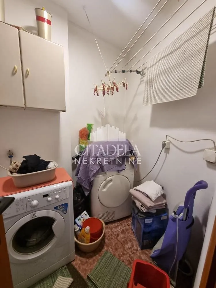 Sale, three bedroom apartment, 74m², Savski Venac, Beograd