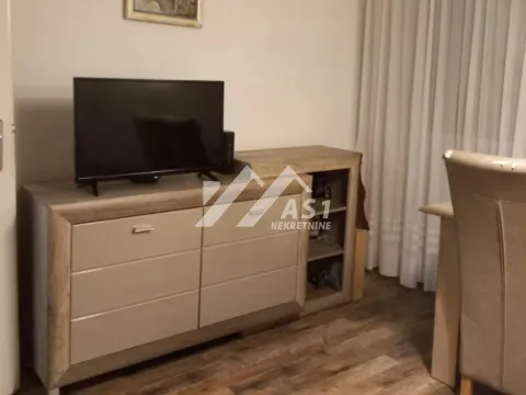 Rent, one bedroom apartment, 35m², Kej, Novi Sad Sve Podlokacije - image 2