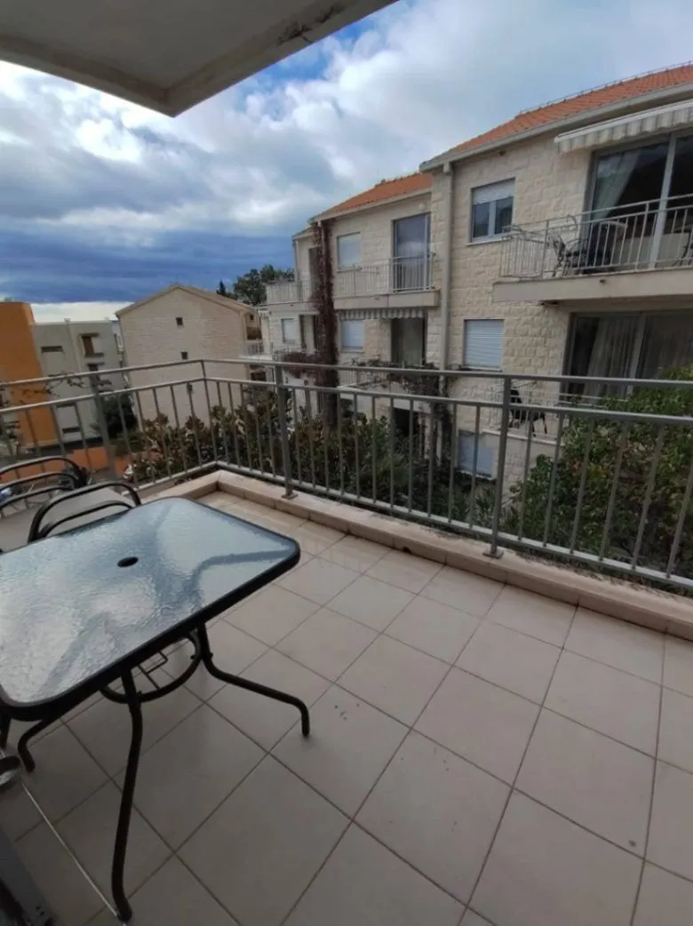 Sale, two bedroom apartment, 100m², Petrovac, Budva