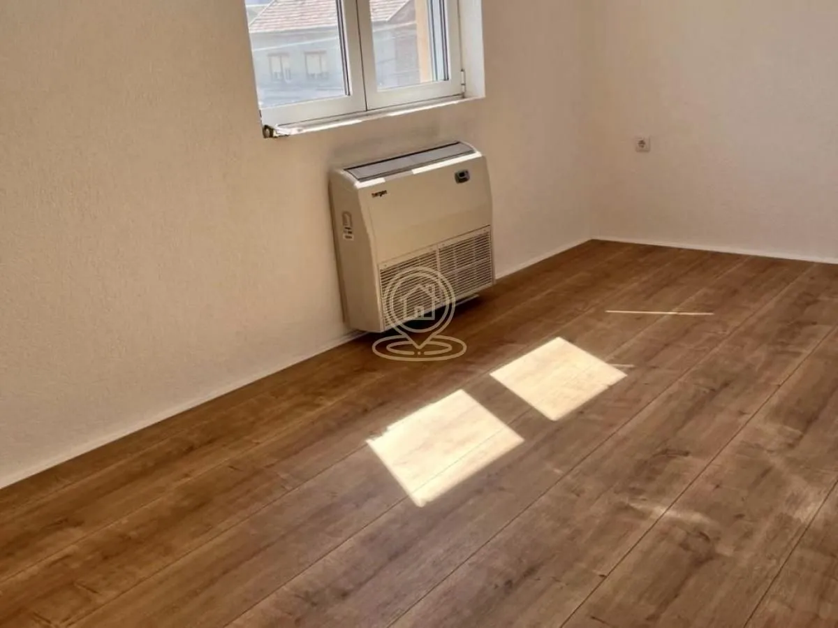 Rent, four bedroom apartment, 80m², Medijana, Niš