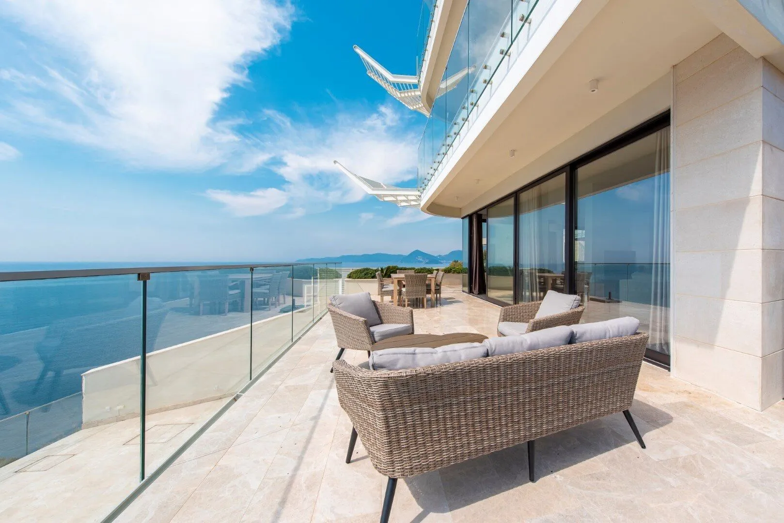 Sale, three bedroom apartment, 182m², Skočiđevojka, Budva