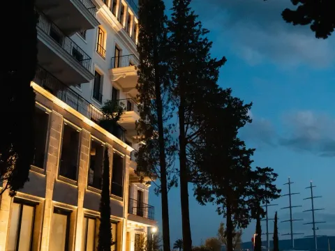 Prodaja, dvosoban stan, 110m², Tivat, Crna Gora - image 2