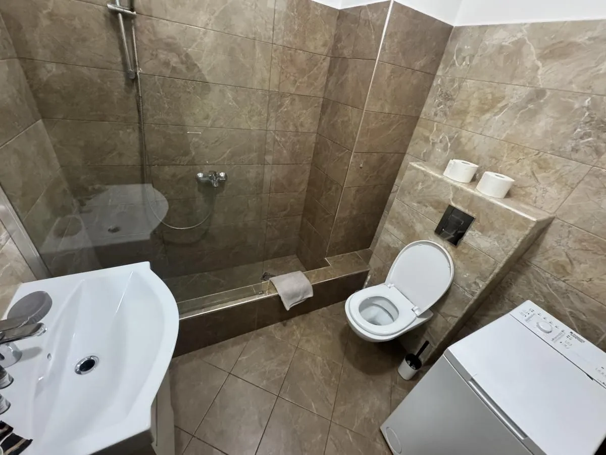 Rent, three bedroom apartment, 115m², Bečići, Budva