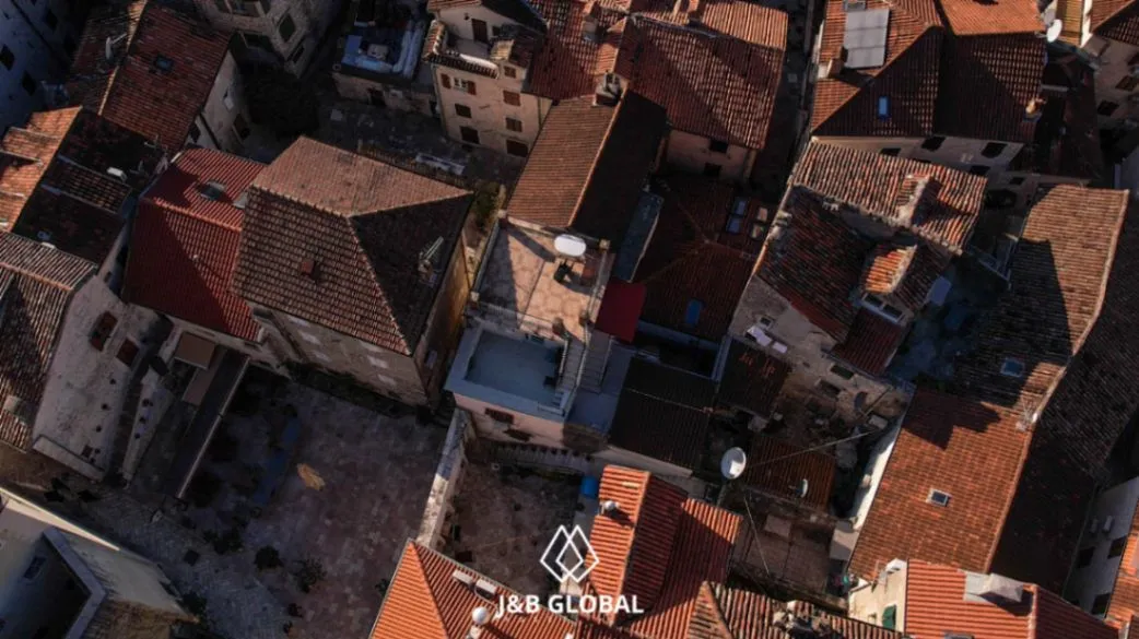 Sale, house, 300m², Kotor, Crna Gora