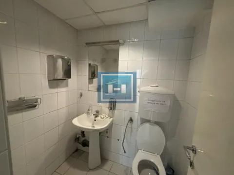 Izdavanje, poslovni prostor, 171m², Centar, Jagodina - image 10