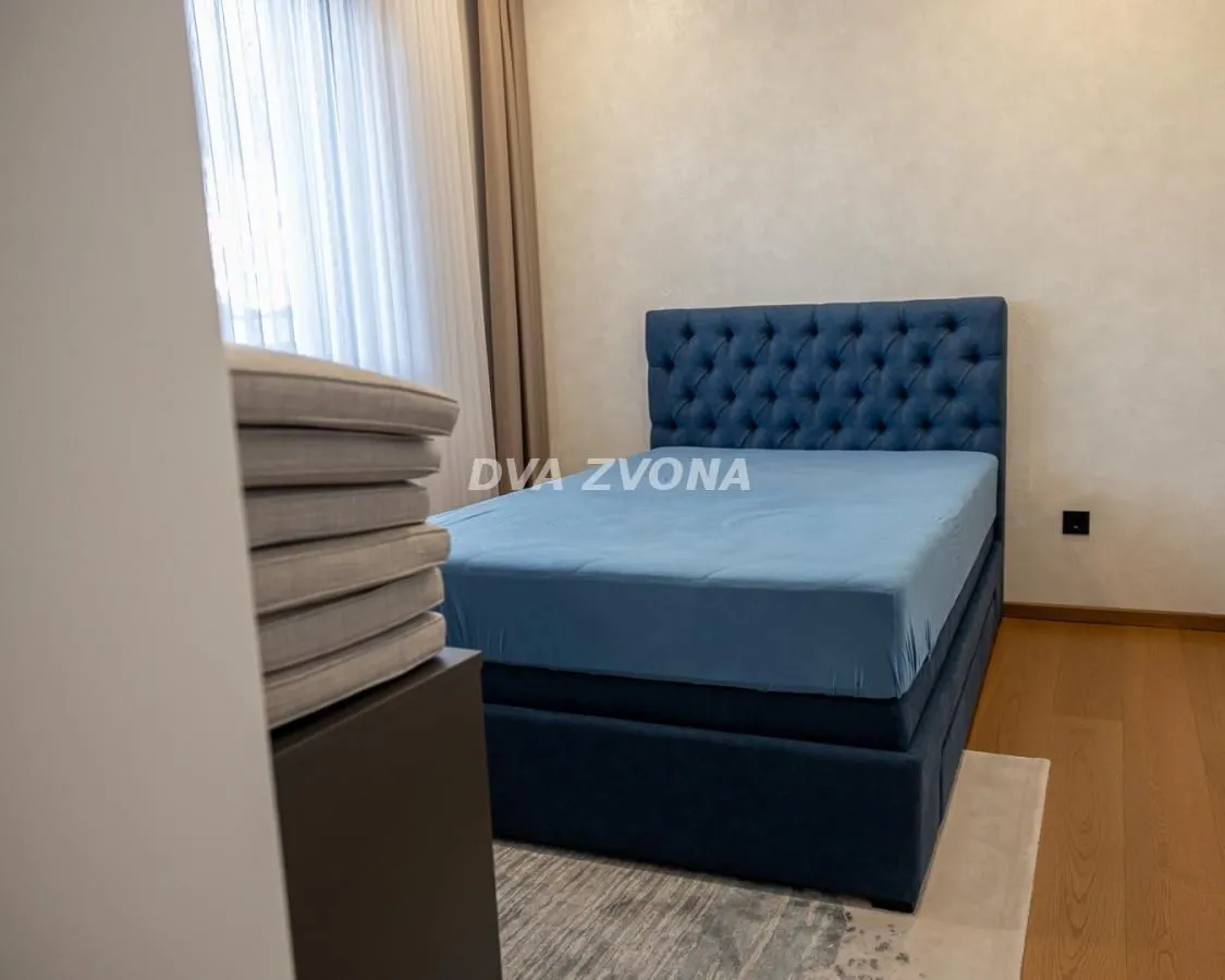 Prodaja, stan, 309m², Bulevar Evrope, Novi Sad Sve Podlokacije