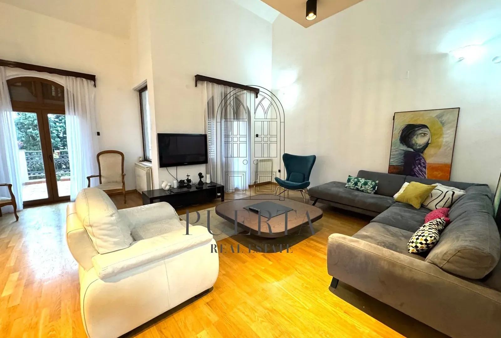 Rent, house, 300m², Gorica C, Podgorica