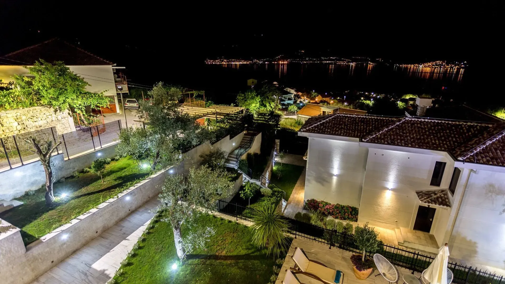 Prodaja, kuća, 360m², Đenovići, Herceg Novi
