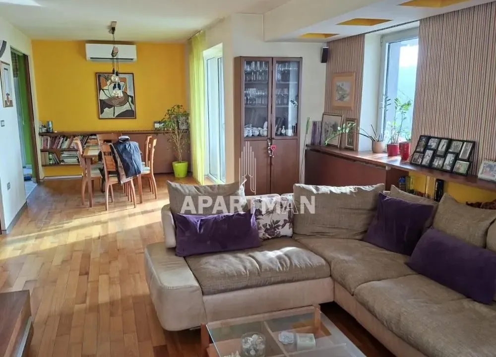 Prodaja, jednosoban stan, 153m², Košutnjak, Beograd