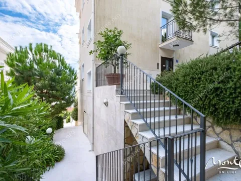 Sale, three bedroom apartment, 125m², Đenovići, Herceg Novi - image 37