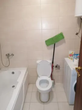 Izdavanje, dvosoban stan, 75m², Stari Aerodrom, Podgorica - image 13