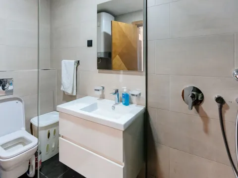Rent, one bedroom apartment, 48m², Ljubović, Podgorica - image 15
