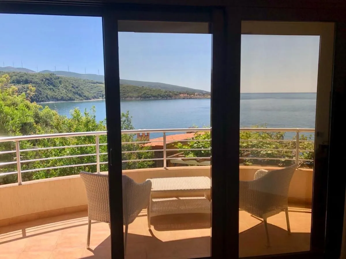 Sale, two bedroom apartment, 89m², Dobre Vode, Bar