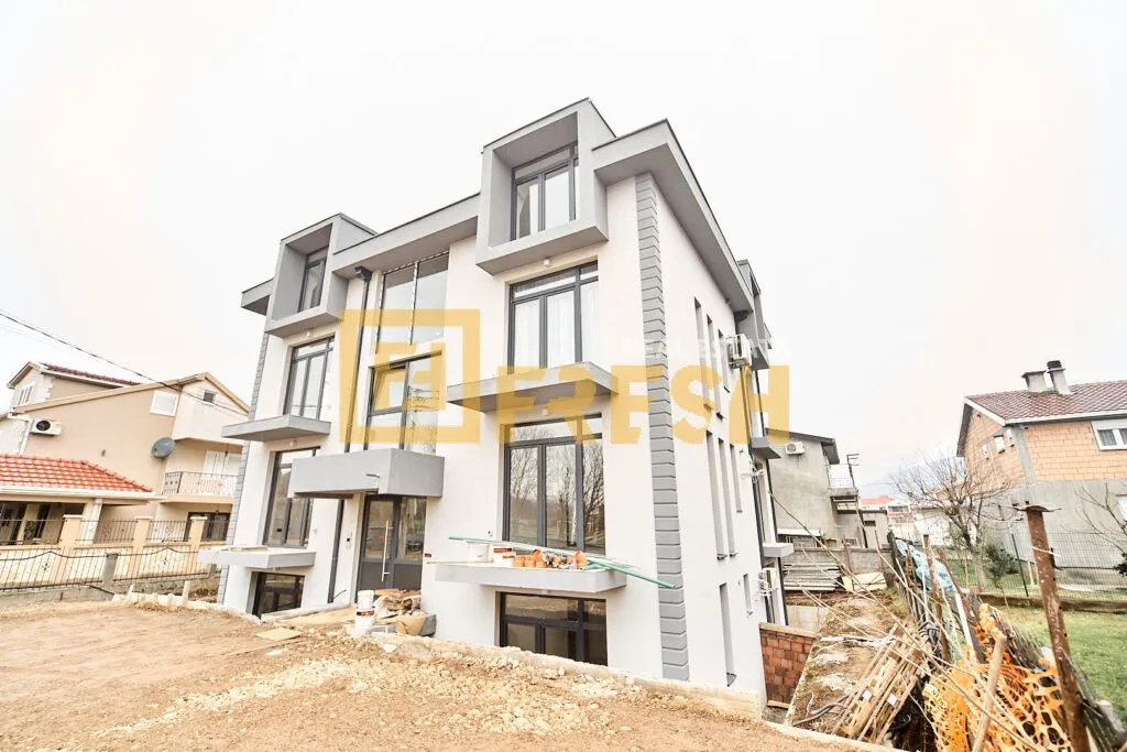 Sale, studio apartment, 25m², Zagorič, Podgorica