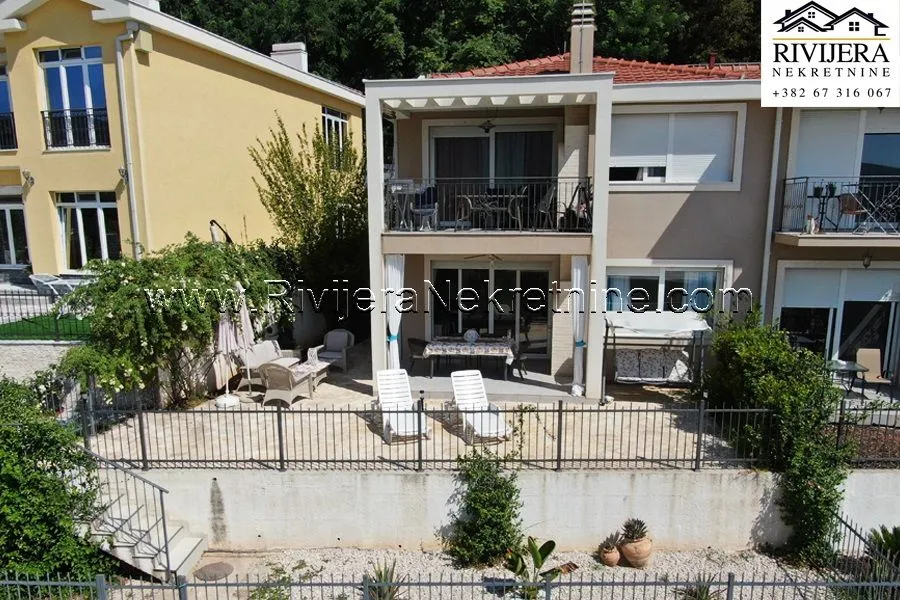 Prodaja, trosoban stan, 80m², Đenovići, Herceg Novi