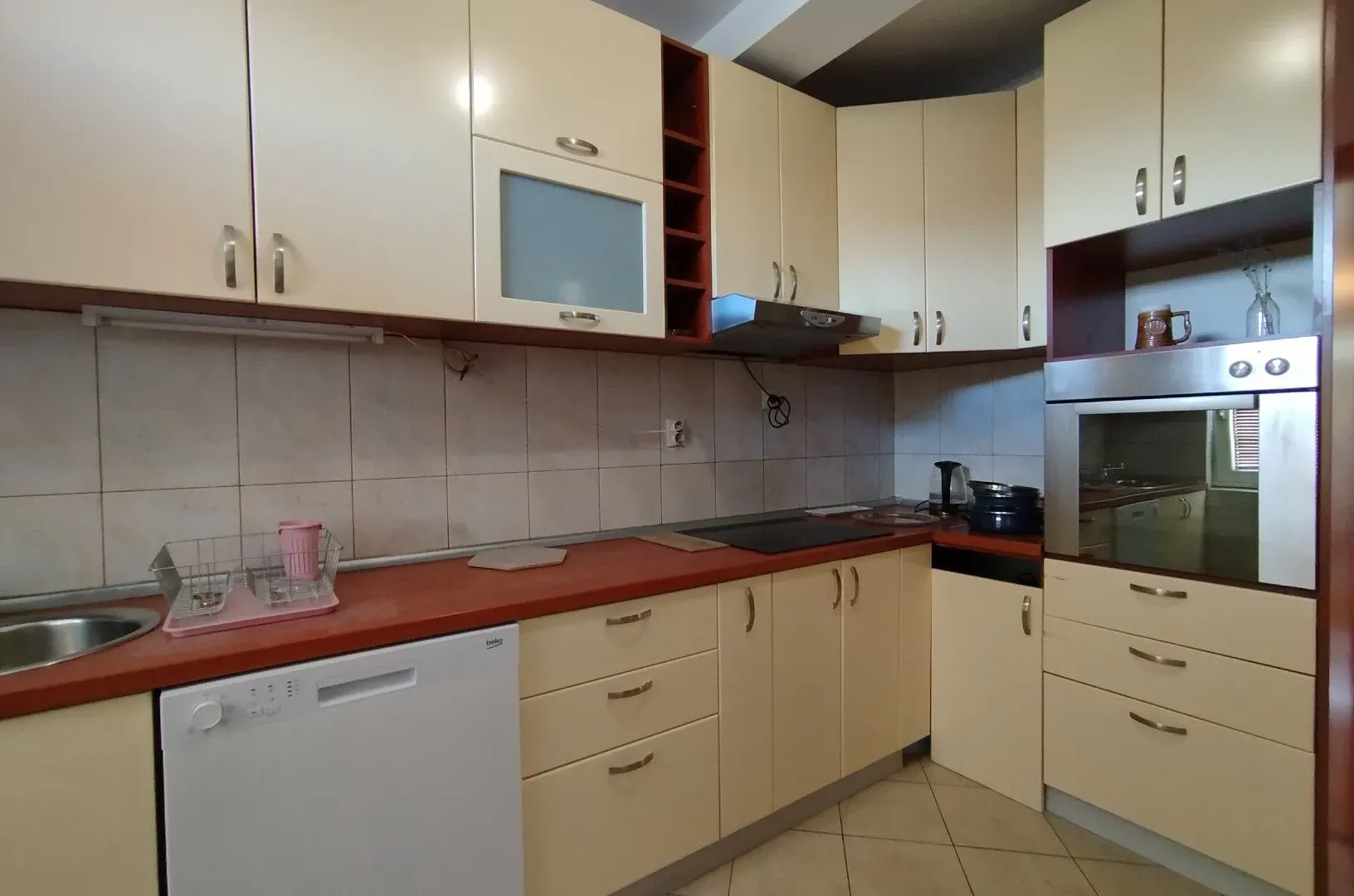 Rent, house, 160m², Tološi, Podgorica